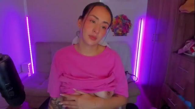 Image 4 of amara_cruz_ Stream on Chaturbate on 5 months ago