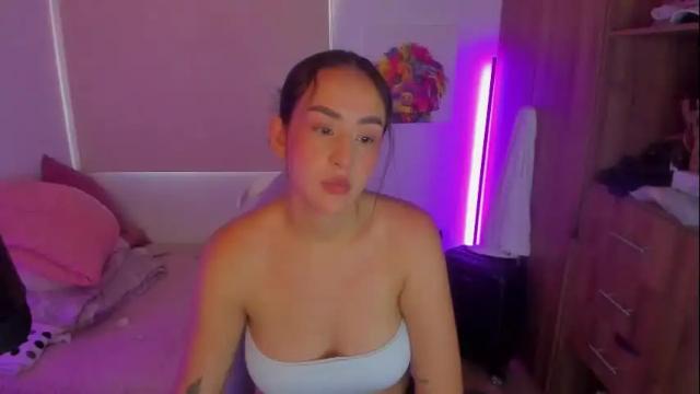Image 8 of amara_cruz_ Stream on Chaturbate on 4 months ago