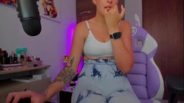 Image 8 of amara_cruz_ Stream on Chaturbate on 3 months ago