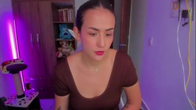 Image 4 of amara_cruz_ Stream on Chaturbate on 3 months ago