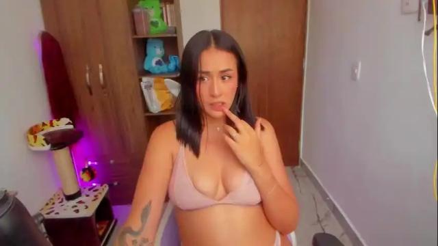 Image 7 of amara_cruz_ Stream on Chaturbate on 2 months ago
