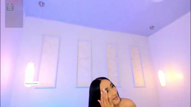 Image 2 of amara_lewiis Stream on Chaturbate on 2 months ago
