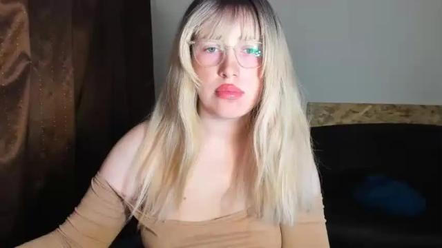 Image 8 of amara_maple Stream on Chaturbate on 16 months ago