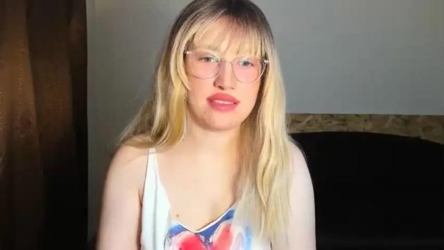Image 2 of amara_maple Stream on Chaturbate on 18 months ago