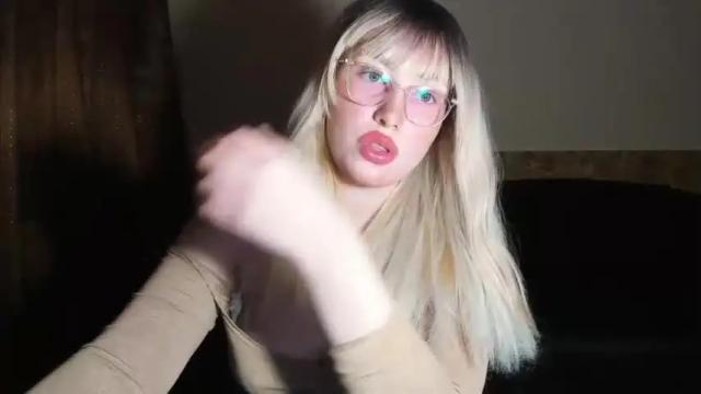 Image 10 of amara_maple Stream on Chaturbate on 15 months ago