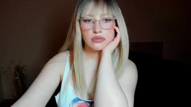 Image 12 of amara_maple Stream on Chaturbate on 16 months ago
