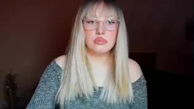 Image 2 of amara_maple Stream on Chaturbate on 13 months ago