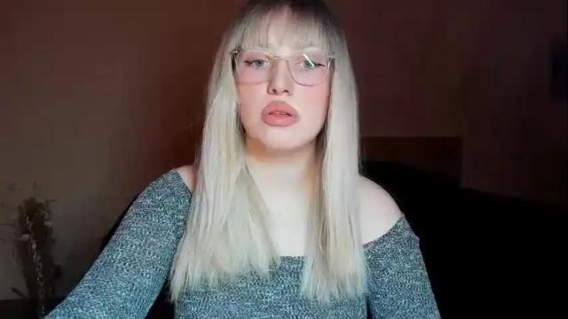 Image 3 of amara_maple Stream on Chaturbate on 13 months ago