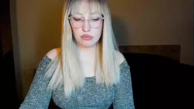 Image 4 of amara_maple Stream on Chaturbate on 13 months ago