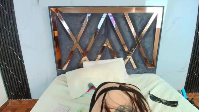 Image 10 of amara_vega Stream on Chaturbate on 1 month ago