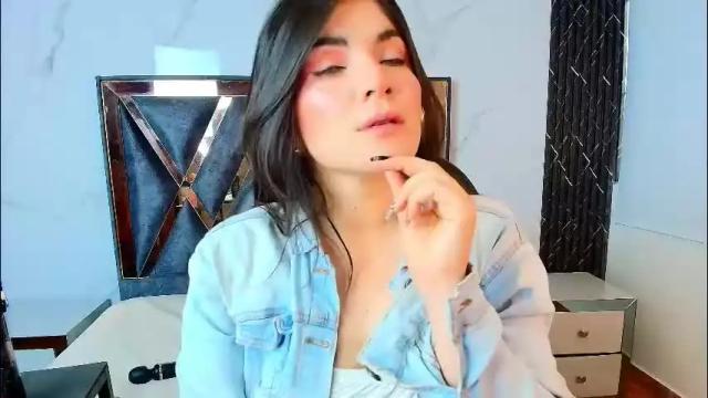 Image 10 of amara_vega Stream on Chaturbate on 2 months ago