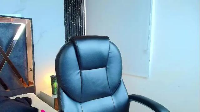 Image 2 of amara_vega Stream on Chaturbate on 1 month ago