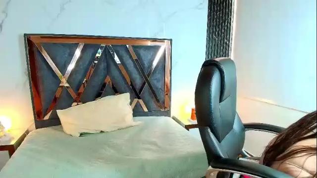 Image 3 of amara_vega Stream on Chaturbate on 12 days ago