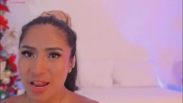 Image 3 of amaraht_ Stream on Chaturbate on 1 month ago