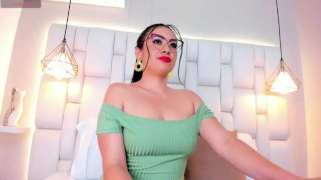 Image 4 of amaralopezx Stream on Chaturbate on 14 months ago