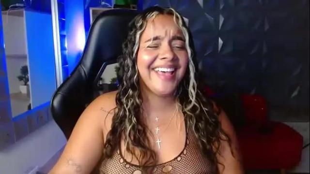 Image 6 of amaranta_rousse Stream on Chaturbate on 4 months ago