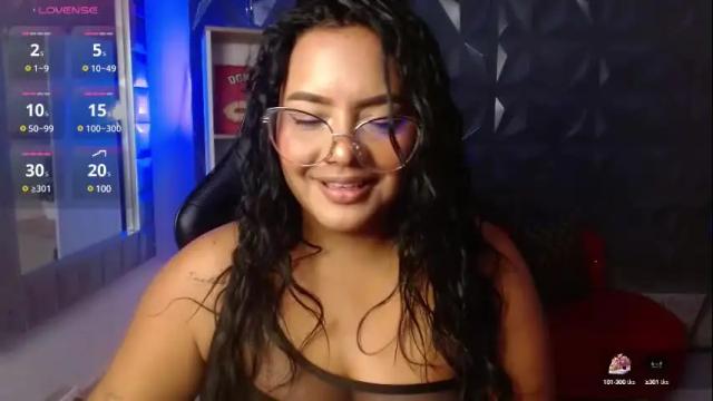 Image 3 of amaranta_rousse Stream on Chaturbate on 4 months ago