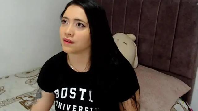 Image 2 of amaranta_wills Stream on Chaturbate on 4 months ago