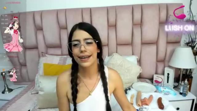 Image 4 of amarantha_nid Stream on Chaturbate on 13 months ago