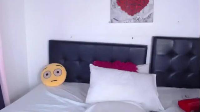 Image 3 of amarared Stream on Chaturbate on 1 month ago