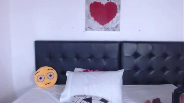 Image 4 of amarared Stream on Chaturbate on 9 days ago