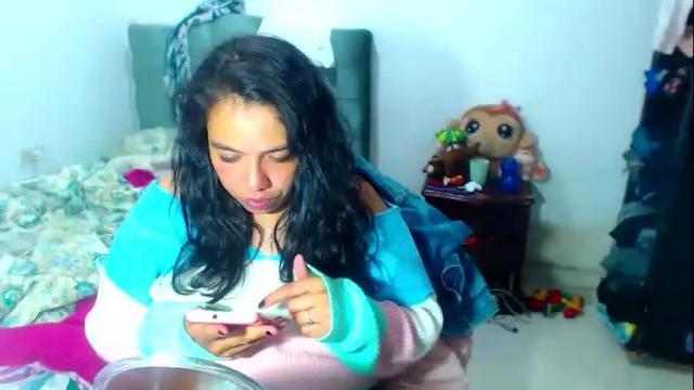 Image 3 of amararoberts08 Stream on Chaturbate on 14 days ago