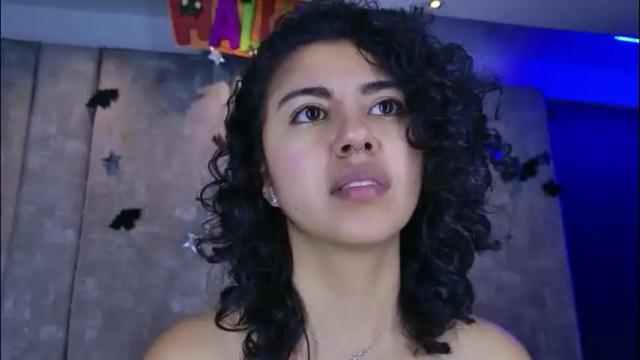 Image 2 of amarettho Stream on Chaturbate on 4 days ago