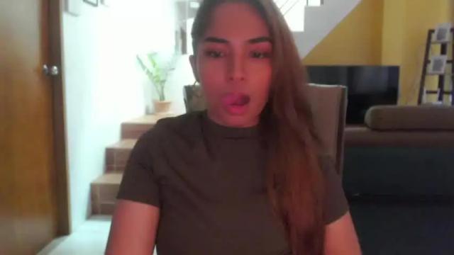 Image 3 of amariahholly Stream on Chaturbate on 14 months ago