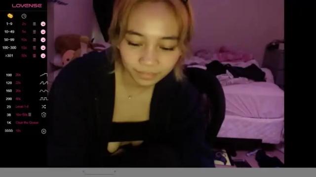 Image 11 of amateuroras Stream on Chaturbate on 16 months ago