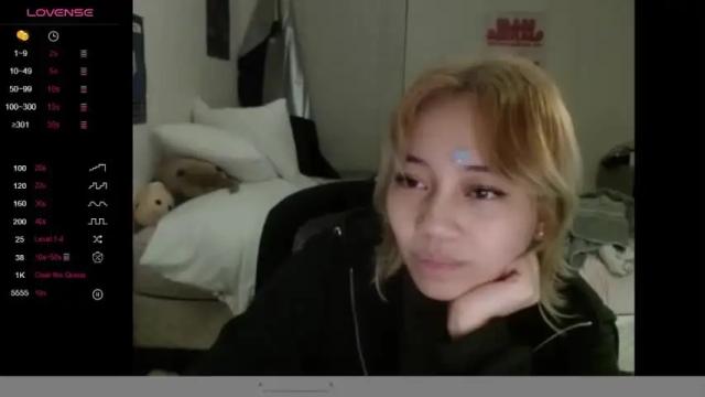 Thumbnail 3, amateuroras's Stream at Chaturbate, 16 months ago