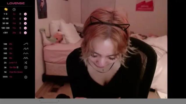 Image 4 of amateuroras Stream on Chaturbate on 16 months ago