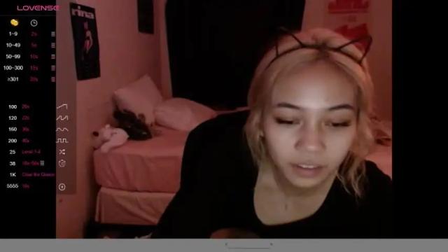 Thumbnail 3, amateuroras's Stream at Chaturbate, 15 months ago