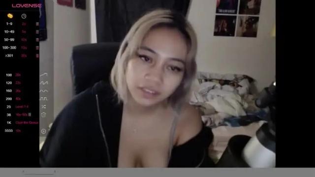 Image 6 of amateuroras Stream on Chaturbate on 14 months ago