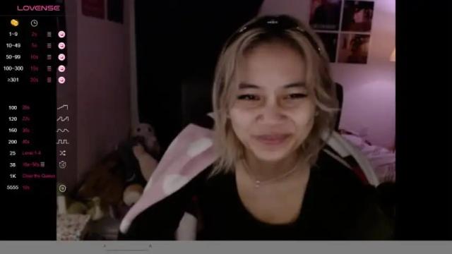 Thumbnail 1, amateuroras's Stream at Chaturbate, 14 months ago