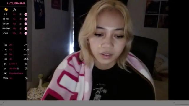 Thumbnail 1, amateuroras's Stream at Chaturbate, 13 months ago