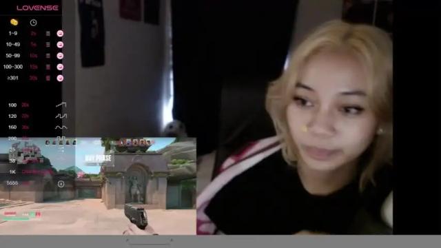 Image 11 of amateuroras Stream on Chaturbate on 14 months ago