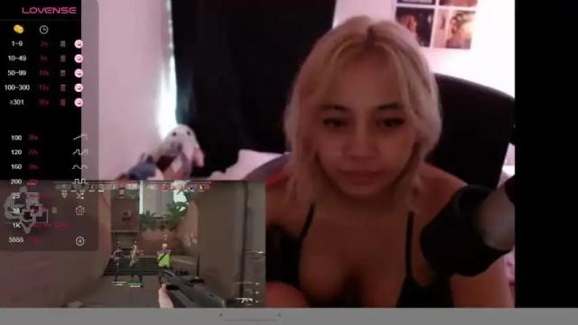 Image 4 of amateuroras Stream on Chaturbate on 13 months ago