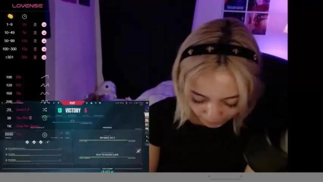 Image 10 of amateuroras Stream on Chaturbate on 13 months ago