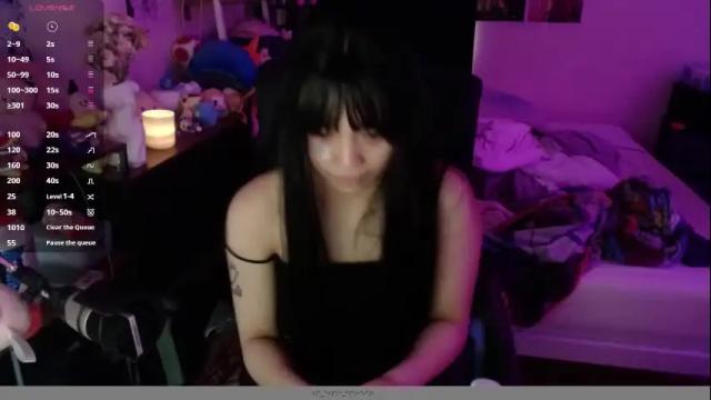 Image 8 of amateuroras Stream on Chaturbate on 1 month ago