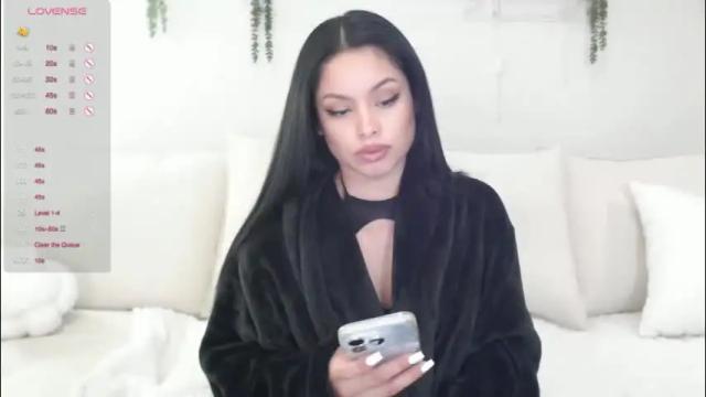 Image 3 of amaya_floress Stream on Chaturbate on 1 month ago