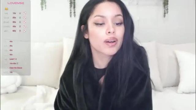 Image 4 of amaya_floress Stream on Chaturbate on 1 month ago