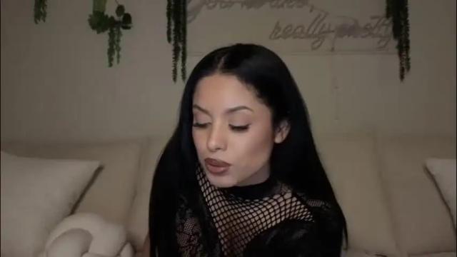 Image 2 of amaya_floress Stream on Chaturbate on 23 days ago