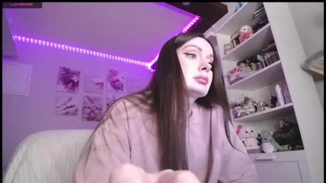 Image 2 of amazing_agness Stream on Chaturbate on 4 months ago