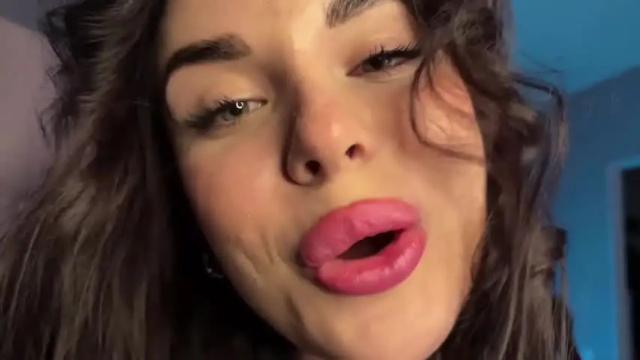 Image 11 of amazing_michelle Stream on Chaturbate on 19 months ago