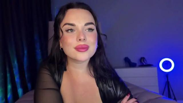Image 3 of amazing_michelle Stream on Chaturbate on 19 months ago