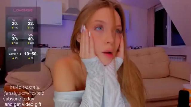 Image 2 of amazing_roxana Stream on Chaturbate on 12 months ago