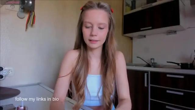 Image 12 of amazing_roxana Stream on Chaturbate on 4 months ago