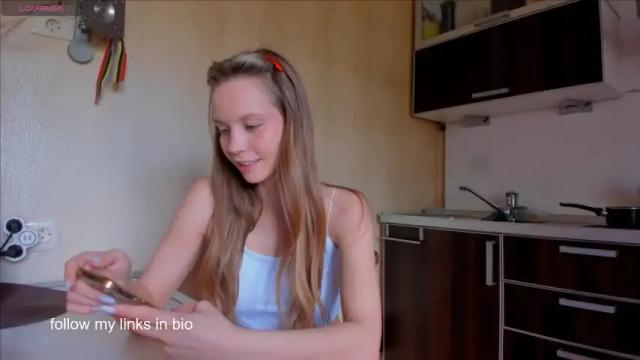 Image 7 of amazing_roxana Stream on Chaturbate on 4 months ago