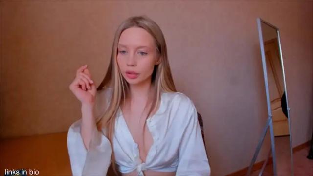 Image 7 of amazing_roxana Stream on Chaturbate on 3 months ago