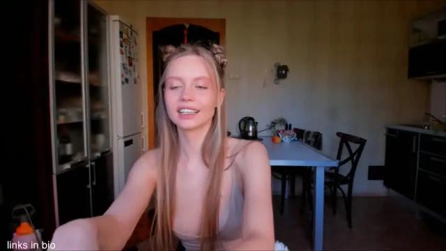 Image 7 of amazing_roxana Stream on Chaturbate on 3 months ago